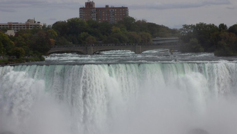 Best cities to travel in Canada, featuring a collage of iconic urban landscapes, natural wonders, and diverse experiences for an unforgettable Canadian vacation.