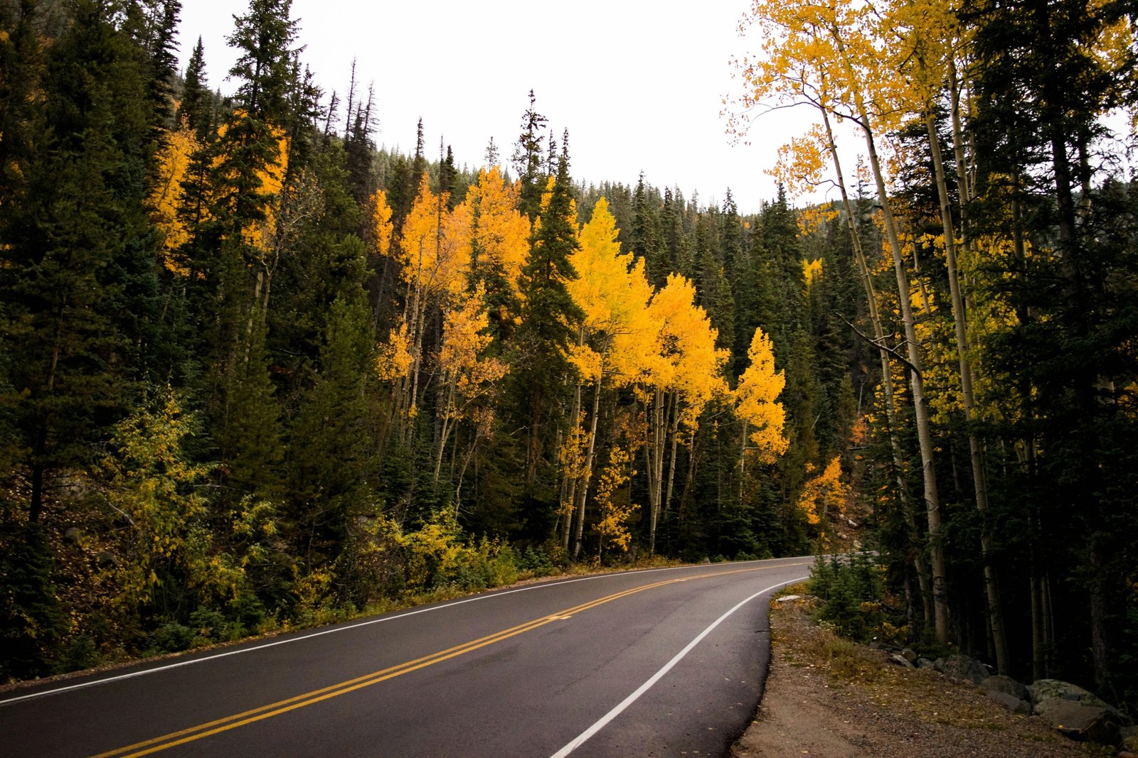 Best travel destinations in October showcasing diverse scenic landscapes during the autumn shoulder season with pleasant weather and fewer crowds.