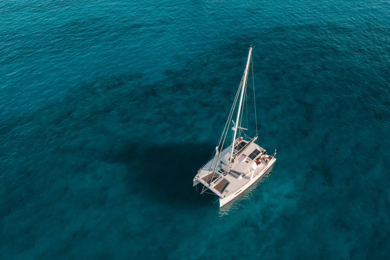 Prindle 16 catamaran mainsheet traveller system in action, demonstrating precise sail control for optimal performance and speed.