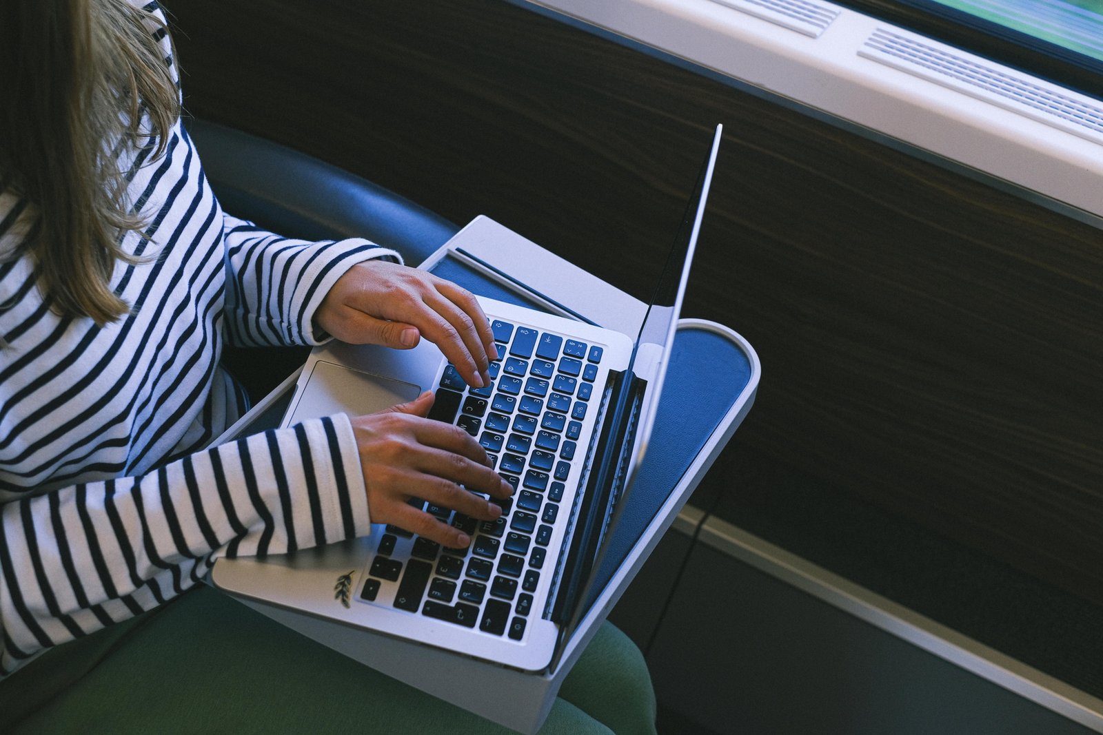 Professional successfully searching Monster Travel for exciting career opportunities in the travel and hospitality industry, highlighting online job search and career growth.