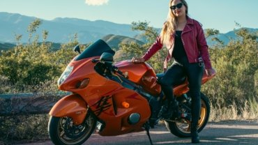 A woman wearing stylish and comfortable women travel pants, suitable for versatile adventures and urban exploration.