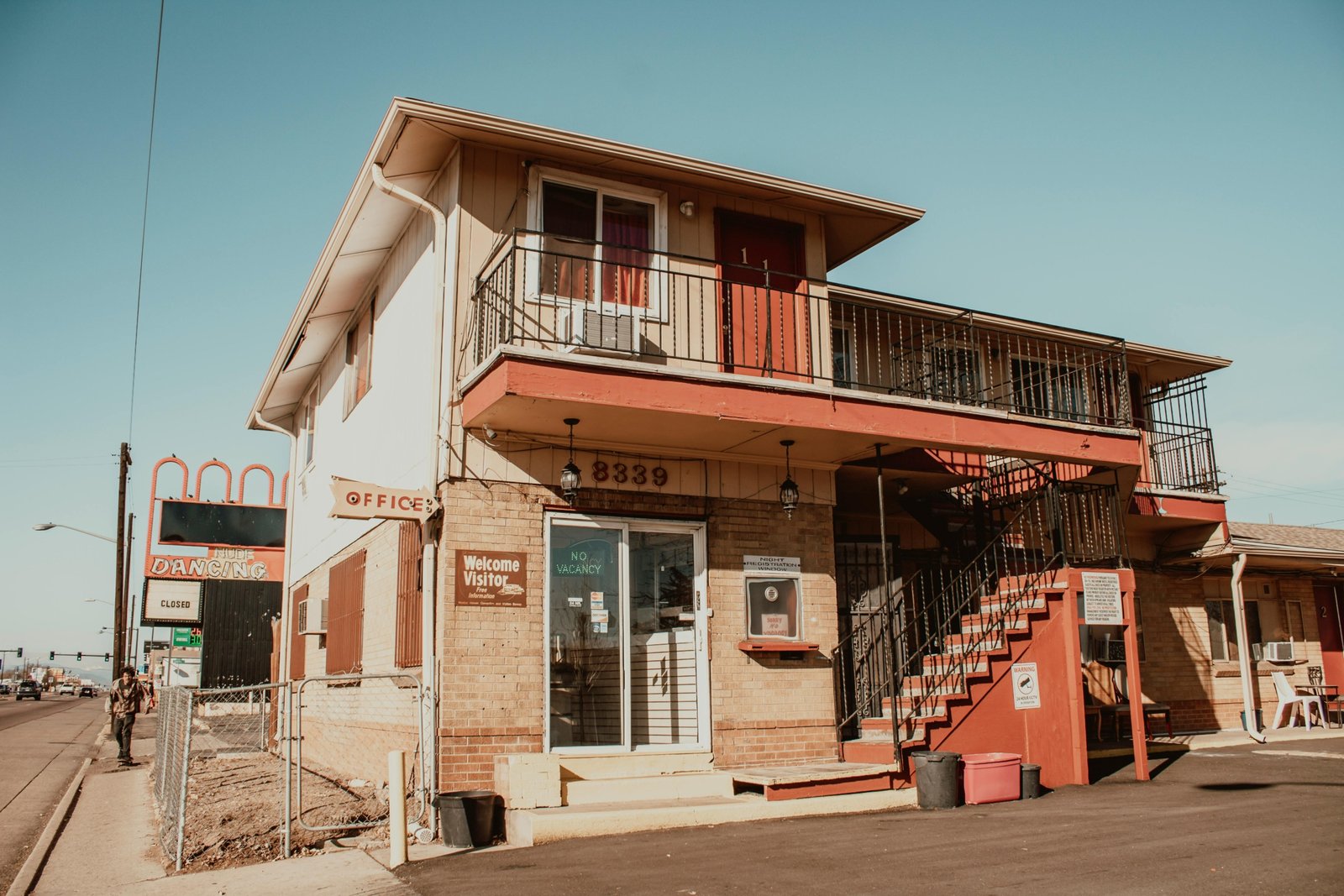 Travelers Inn Alexandria MN exterior, a budget-friendly and welcoming motel providing comfortable lodging with essential amenities for a pleasant stay in Minnesota's lake country, ideal for exploring local attractions.