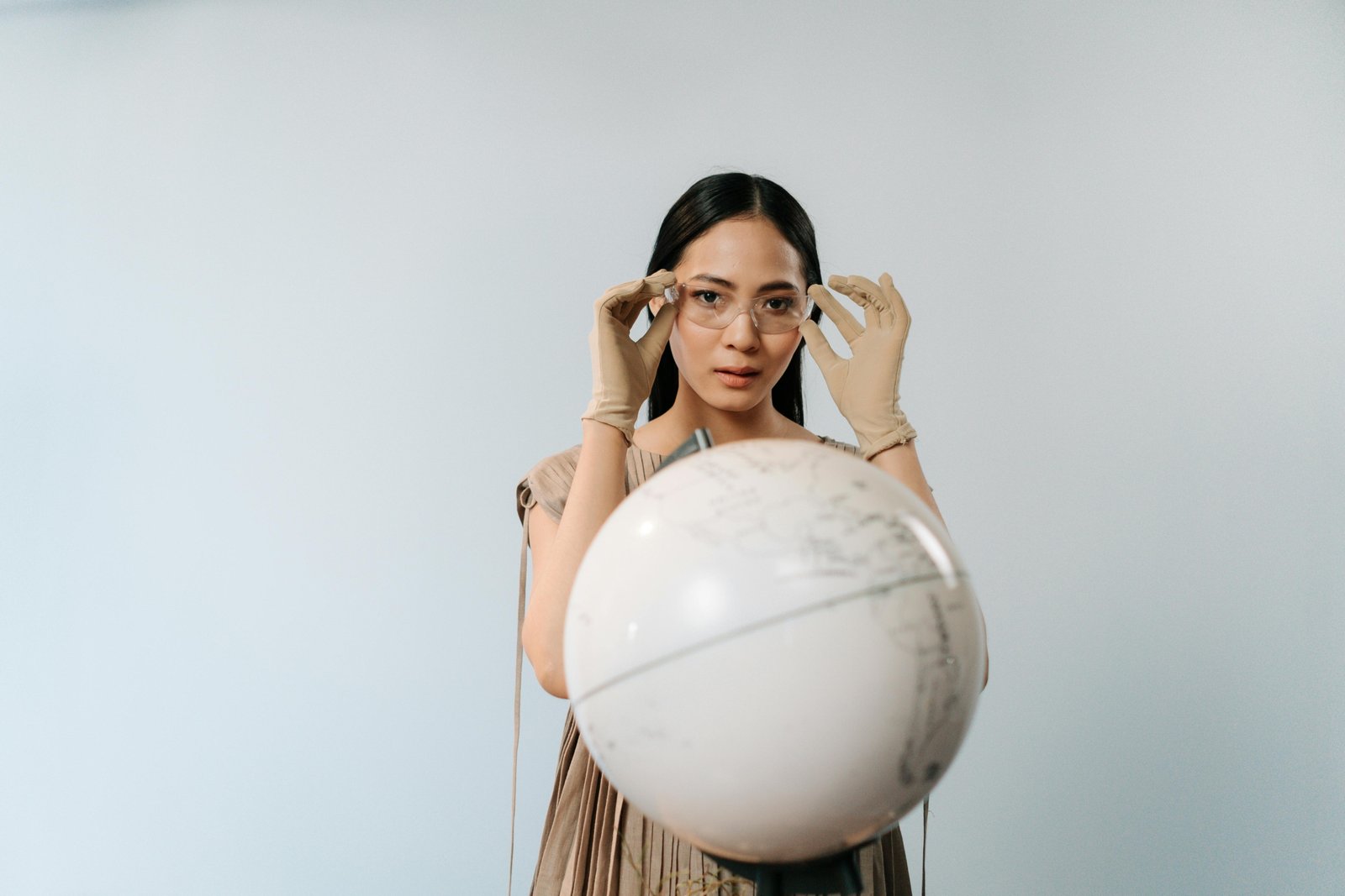 A confident radiologic technologist looking towards a city skyline, symbolizing the exciting career path of travel rad tech jobs, professional growth, and exploring new places in healthcare.