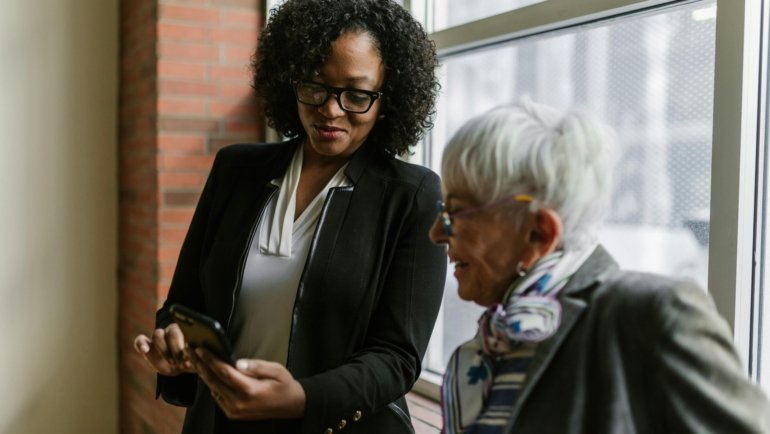 Independent travel agent leveraging a host agency's support, technology, and community to grow their travel business and achieve professional success.