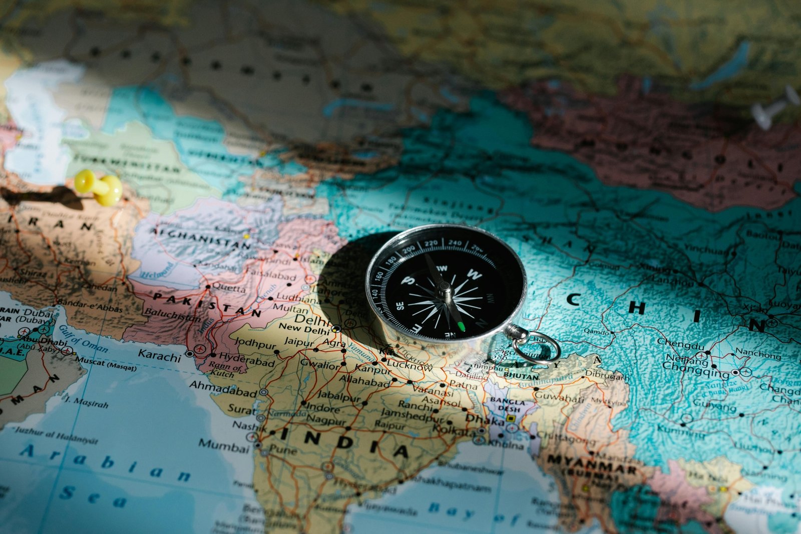 Effective travel branding strategy showcasing a unique identity, visual consistency, and a clear roadmap for global customer loyalty and business growth.