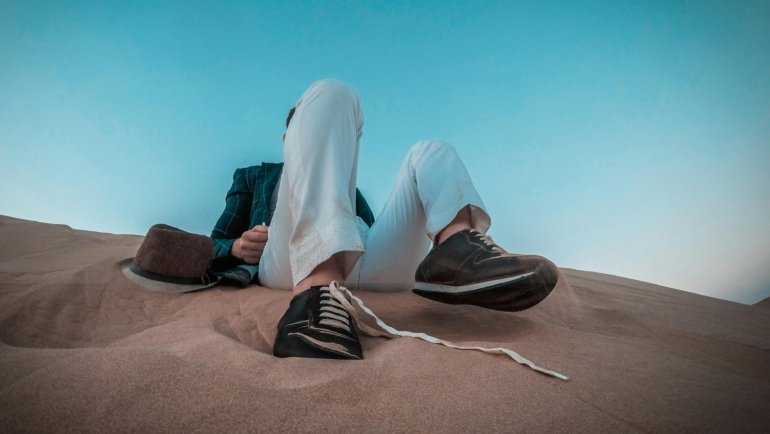 Eddie Bauer travel pants for hiking and adventure, showcasing versatile comfort, durability, and style in an outdoor setting.