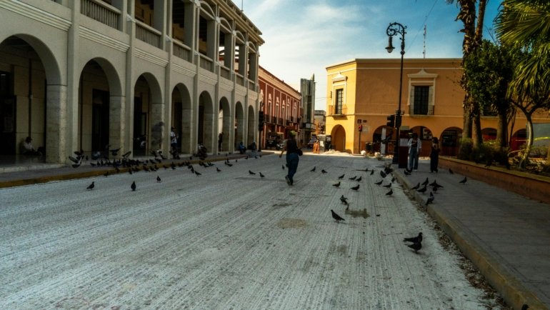 Colorful colonial street in Mérida, Yucatán, Mexico, symbolizing its vibrant culture and safe, welcoming environment for travelers.