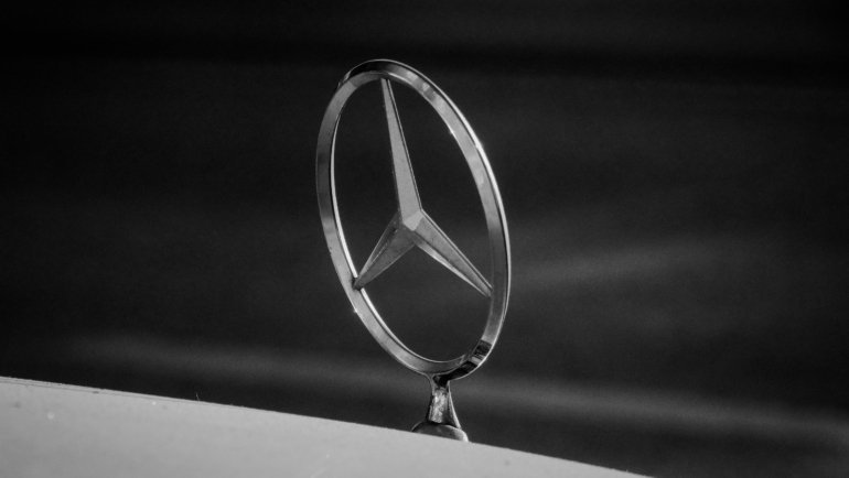 A beautifully composed scene embodying the essence of luxury travel and timeless sophistication, representative of a trusted global brand known for aspirational discovery and quality editorial.