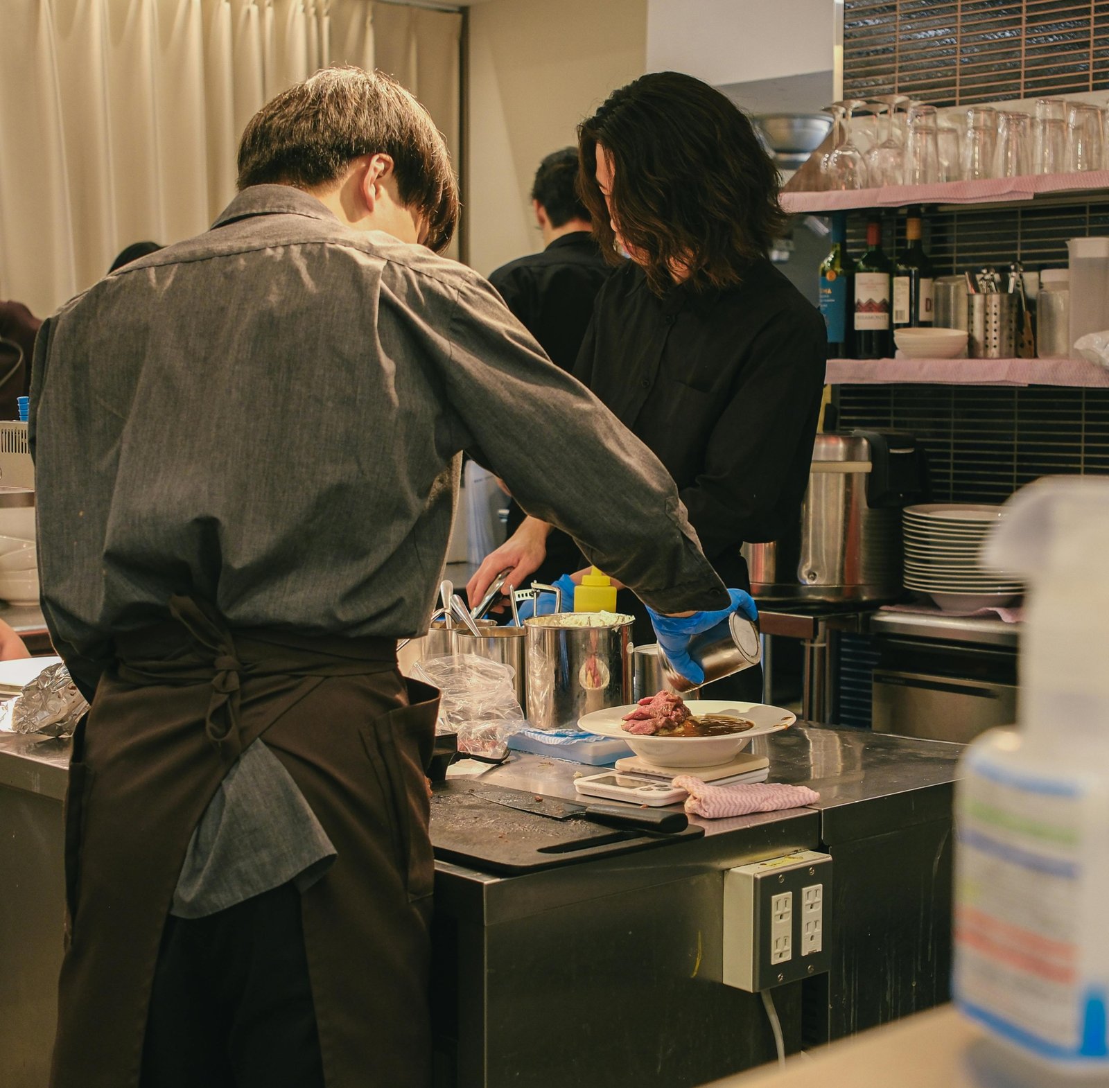 Houston's diverse and world-class culinary scene, with a gourmet dish against a city backdrop, highlighting its Michelin-worthy restaurants and attractions in an unofficial guide.