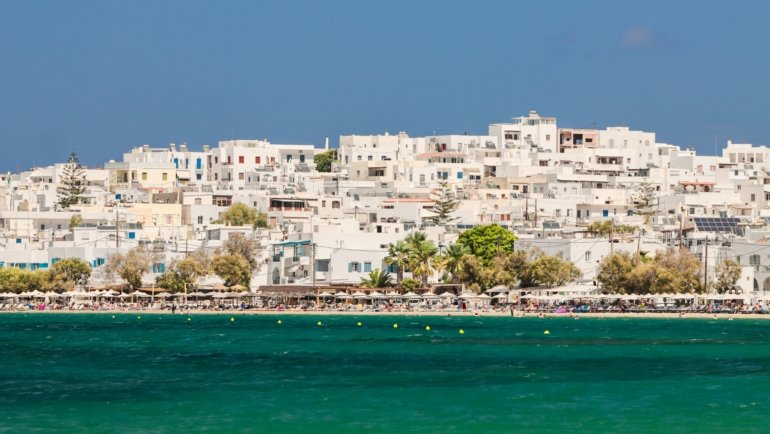 Beautiful September travel destinations with mild weather, iconic landmarks, and peaceful nature scenes perfect for an autumn holiday