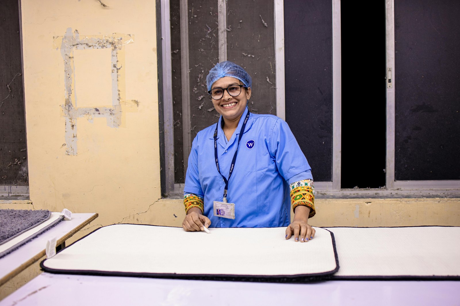 Happy travel nurse working in hospital showcasing flexible and rewarding nursing career opportunities