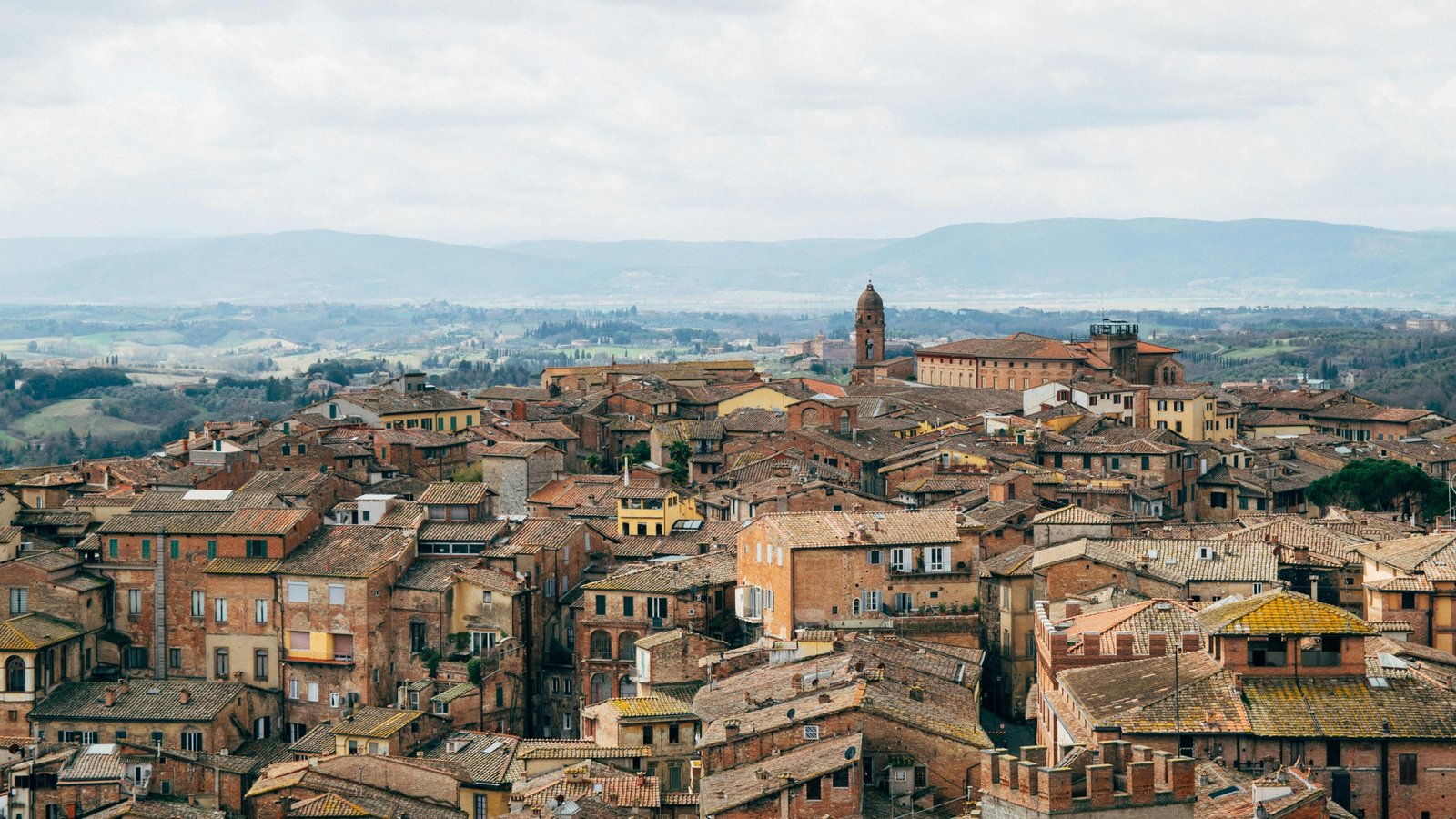 Scenic view of Italy featuring historic landmarks and natural landscapes for travel in 2025