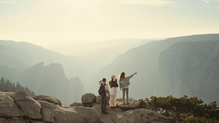 Summer travel in the USA with outdoor activities, sunny weather, and scenic landscapes perfect for August vacations